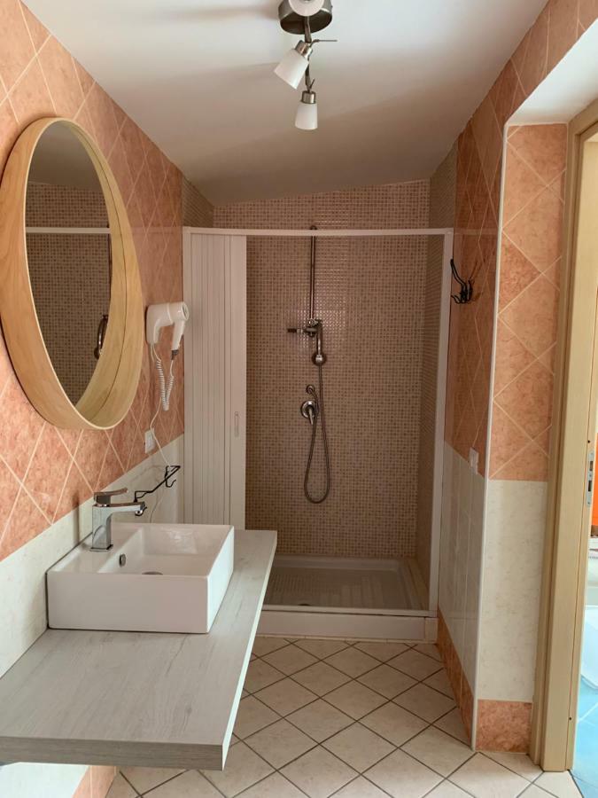 Residence Serrone ซานตามาเรีย ดิ กาสเตลลาบาเต ภายนอก รูปภาพ