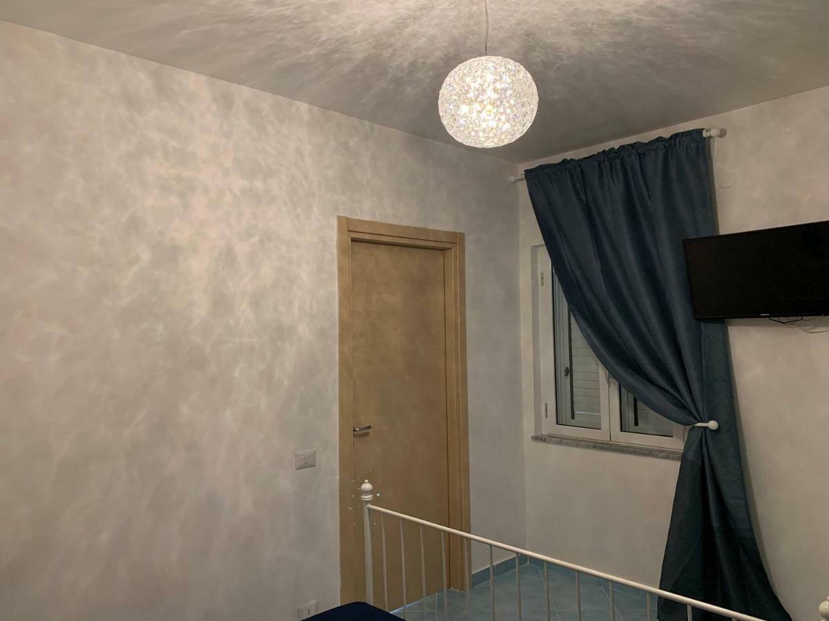Residence Serrone ซานตามาเรีย ดิ กาสเตลลาบาเต ภายนอก รูปภาพ
